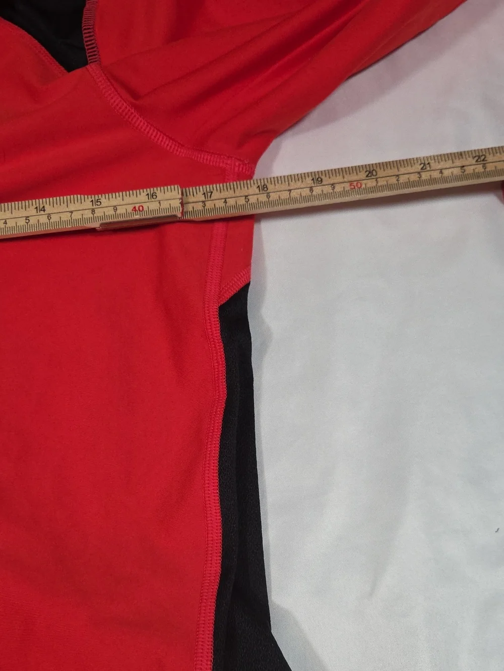 Under Armour Red and Black 1/4 Zip Up Running Jacket Size Small Mens
